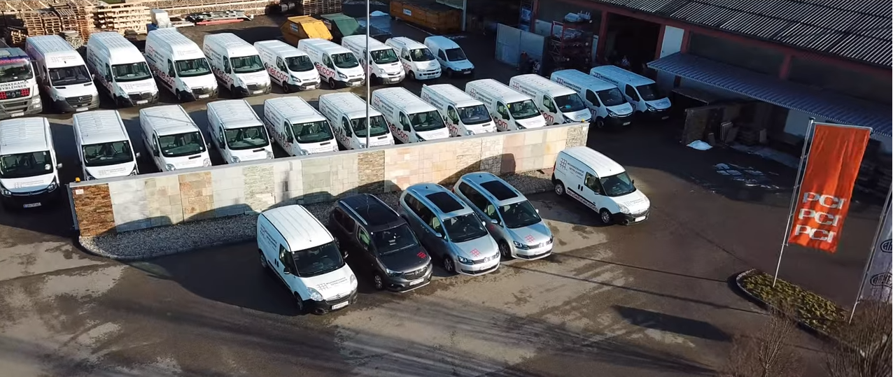 Unser Fuhrpark » Seyrlehner Wohnkeramik